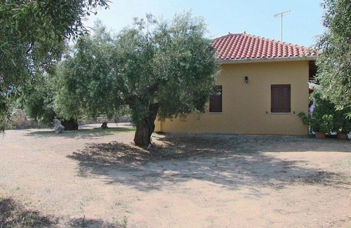 Paralia House | Holiday Home Agios Andreas Astros 06