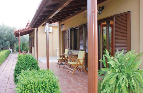 Paralia House | Holiday Home Agios Andreas Astros 06