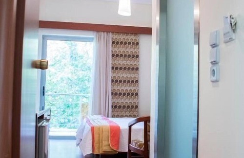 Loutra Ypatis Hostel | HOTEL ENA