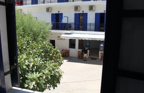 Khora Sfakion Apartment | Hotel Stavris