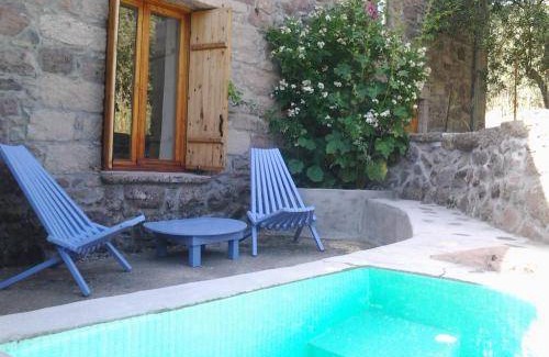 Lesbos House | House ∙ 3 bedrooms ∙ 5 guests