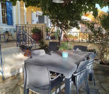 Karavomylos House | House ∙ 3 bedrooms ∙ 6 guests