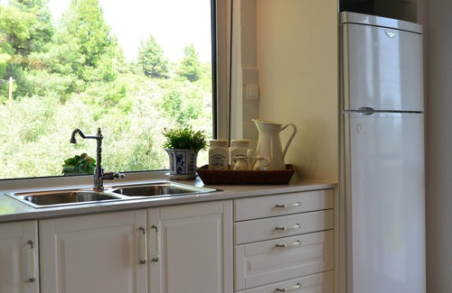 Sithonia Apartment | Idyllic located holiday apartment at the sea, Wifi, Vourvourou, Chalkidiki-Sitho