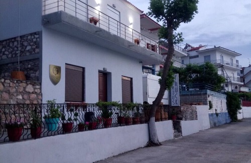 Skala Marion House | Ilio Socrates Triple room with sea view.