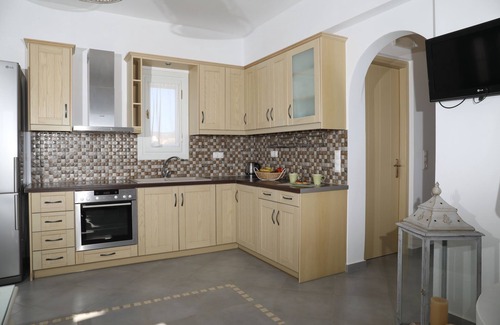 Kastraki House | Irida Vacation Suites