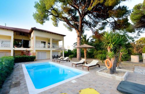 Ialyssos Apartment | Island Rodos Pool Suites