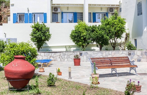 Stafylos Apartment | Junior suite with sea view