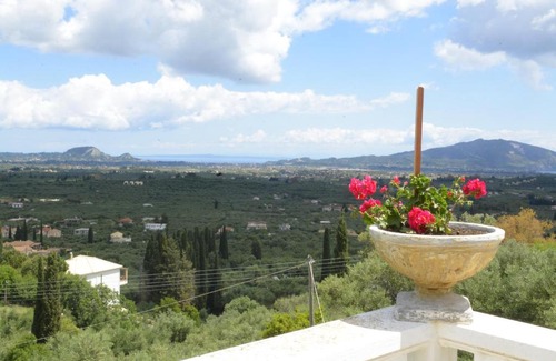 Mouzaki Villa | Kalielaia