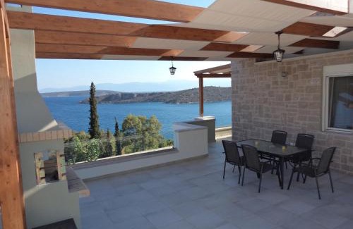 Nafplio Villa | Lefka's Villas