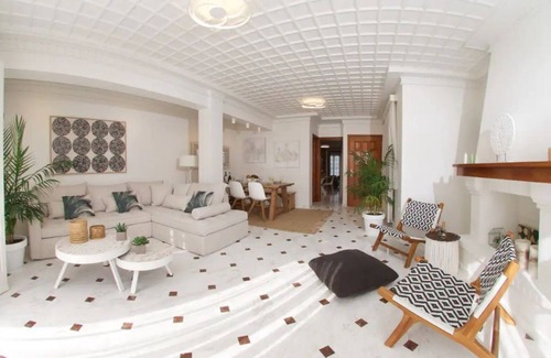 Lixouri Apartment | LIGHT SUITE | M house Suites