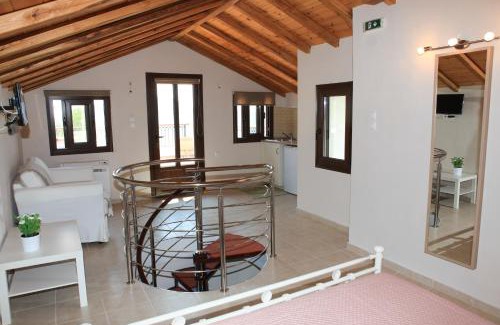 Neo Klima Apartment | Lina A & M