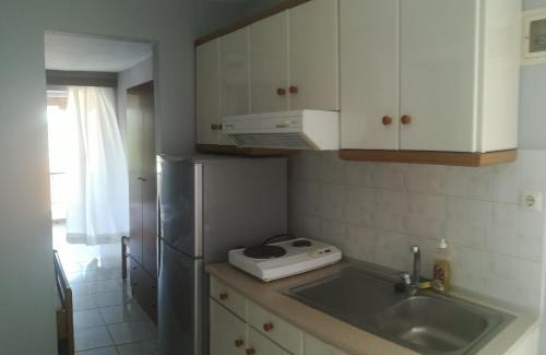 Kallithea Apartment | Loginos Studios