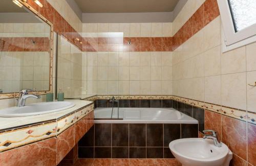 Thasos Town Apartment | Louloudis Apartments Complex