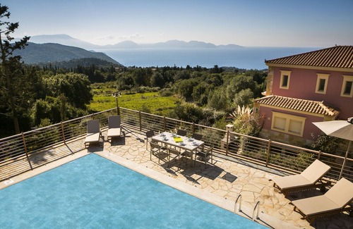 Tzamarelata Villa | Luxurious villa Alkyoni with private pool near Fiscardo