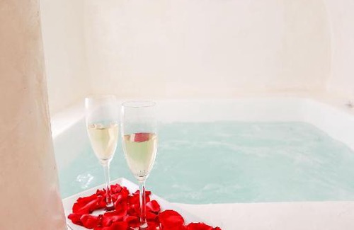 Oia Apartment | Luxury accomodation in a traditional place