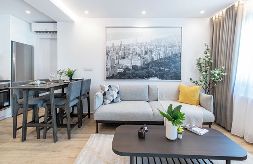Kallithea Apartment | Luxury Home in Athens | Shared Pool & Gym by TT Luxury Homes