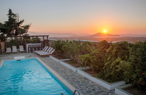 Glinado Villa | Luxury villa with pool, & stunning sea and sunset views