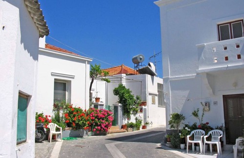 Theologos Apartment | M&K Traditional House