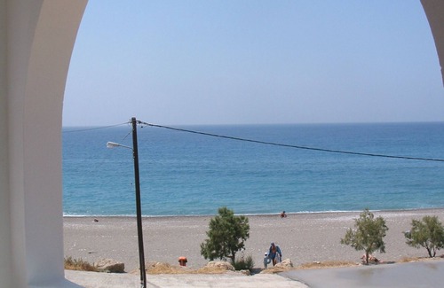 Makry Gialos Apartment | Makrigialos: big family apartment, 2 bedrooms, sea views, WiFi