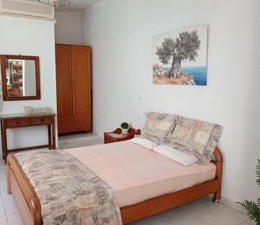 Petaloudes Apartment | Maria Studios & Apartments