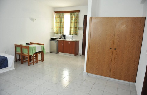 Petaloudes Apartment | Maritime Hotel Aparts