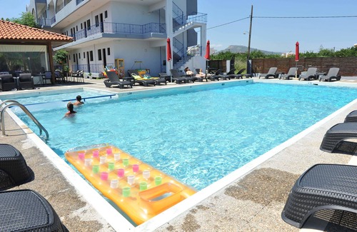 Petaloudes Apartment | Maritime Hotel Aparts