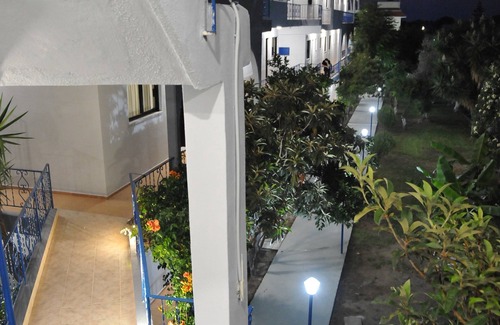 Petaloudes Apartment | Maritime Hotel Aparts