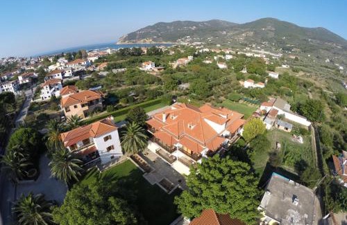 Skopelos Apartment | Melrose