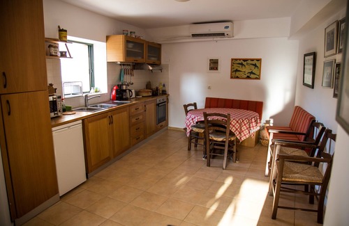 Faneromeni Apartment | Michel is a cosy apartment in a traditional local village