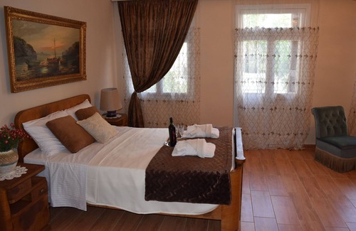 Kounoupidiana House | Minoa Downtown Garden villa