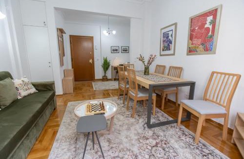 Mousio Apartment | Museum District Apartment