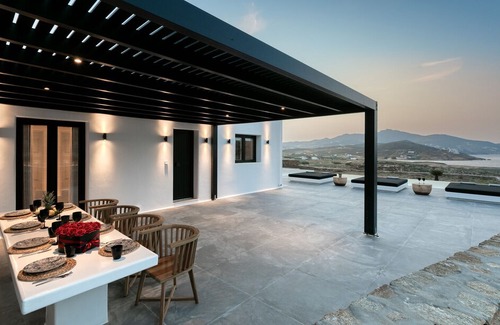 Ftelia Villa | Mykonos Ftelia Black Villa 1