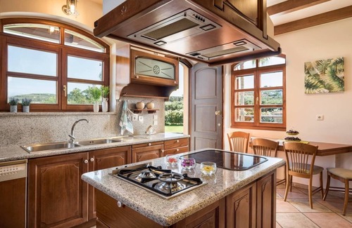 Maleme Villa | Natali Luxury Villa (Iason Villas), 9 Bedrooms, Private Pool, Garden, Next To Ma