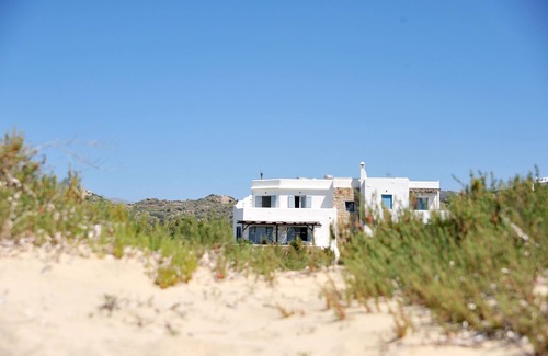 Maragas House | Naxos beach house, one minute away from the beach!