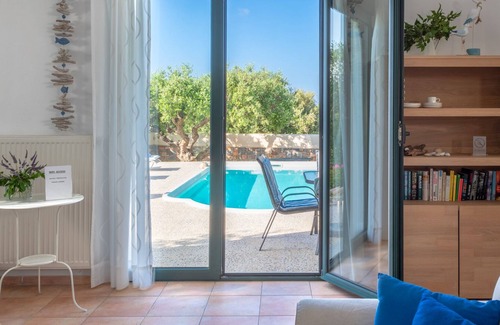 Old Hersonissos Villa | Nefeli villas - Green House