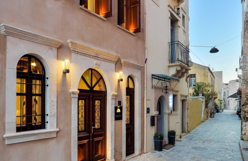 Old Town Apartment | Neorion Ground Floor Old Harbour