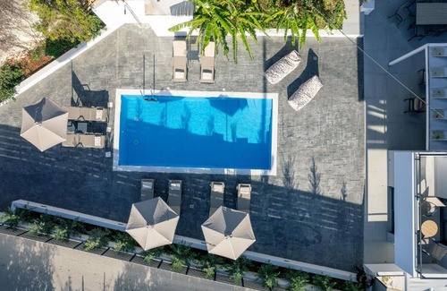 Prinos Villa | Newly Renovated Queen Bee Villa, with Private Pool & Ping-Pong table
