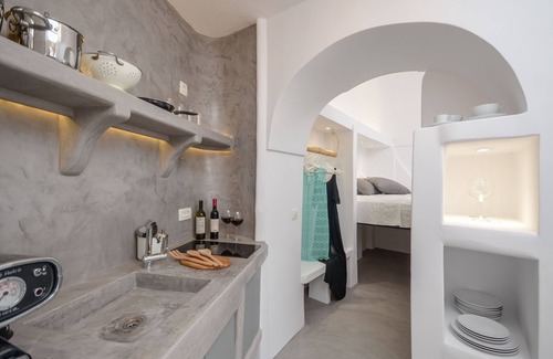 Akrotiri House | Nissos House 2BR-Rooftop Lounge+Caldera View