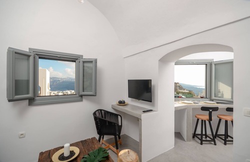 Akrotiri House | Nissos House 2BR-Rooftop Lounge+Caldera View