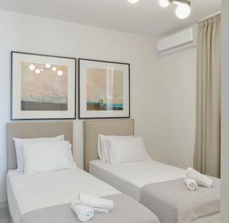 Golden Beach Apartment | Ocean Breeze