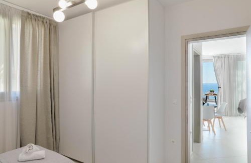 Golden Beach Apartment | Ocean Breeze