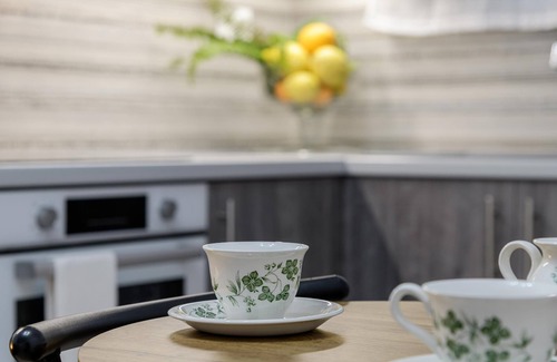 Xirokastello Apartment | One-Bedroom Apartment with Veranda - Arazzo Apartments