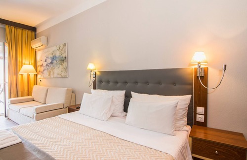 Gouvia Hotel | Opera Blue Hotel