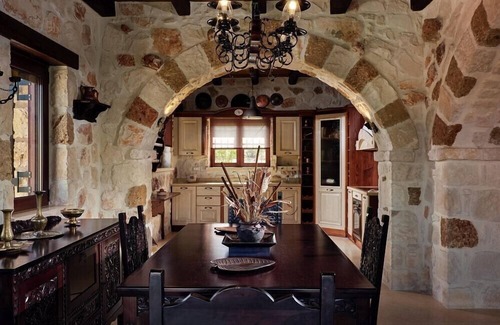 Kalpaki Villa | Palazzo Stone Villa | 5BR Private Retreat with Pool & Jacuzzi