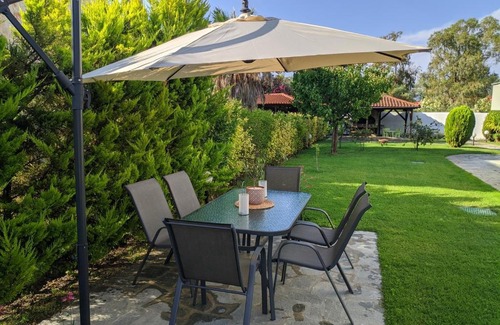 Pefkochori Villa | Pefkochori Family House near the beach