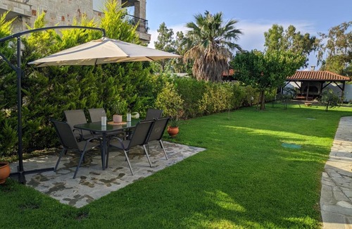 Pefkochori Villa | Pefkochori Family House near the beach
