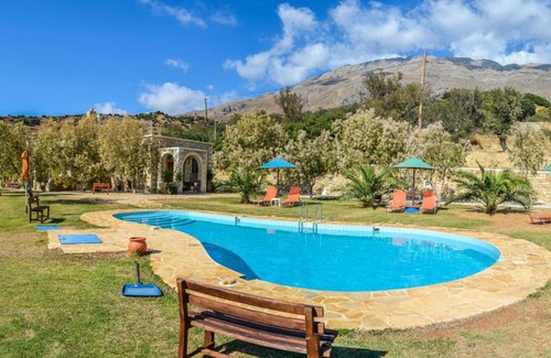 Triopetra House | Petra-Mare 8