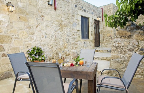 Vlasiana House | Petrakis Cretan Homes "KIPOS"