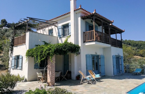Xanthi Region Villa | Pool Villa Perivoliou walking distance to 4 beaches, near Mamma Mia Church