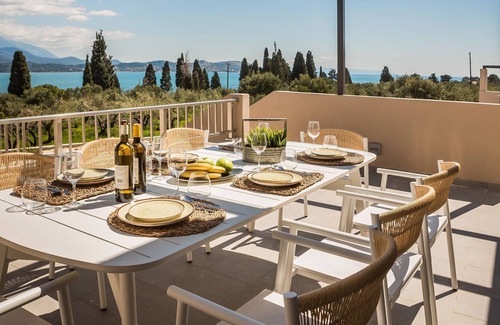 Lixouri Villa | R 1480 Fter K3 with Garden View, Sea view & Welcome Drink.